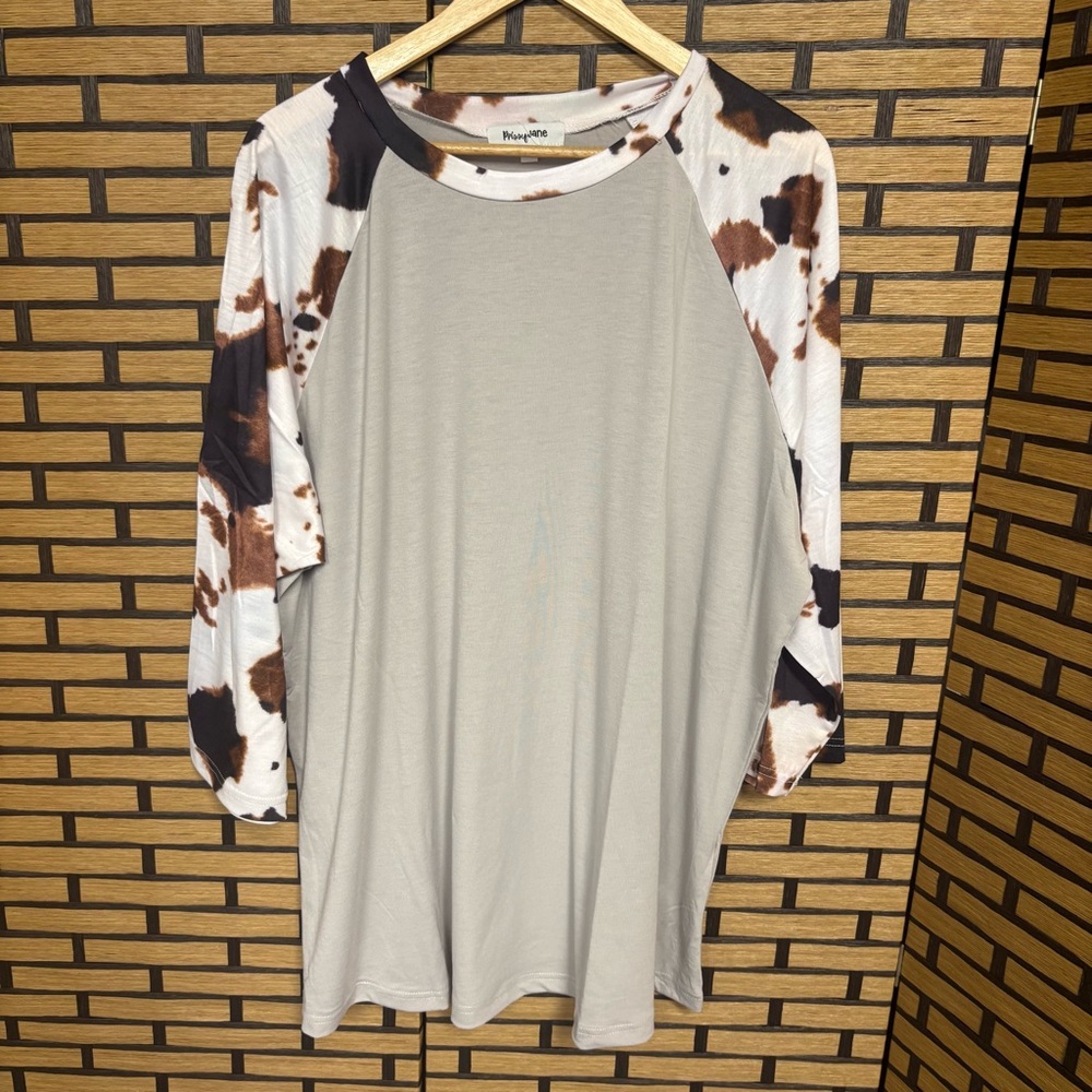 Prissy Jane Gray Cow Print Raglan Tee‎ Size 3X